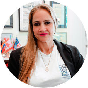 Karla Henríquez directora derechos humanos con dr corp